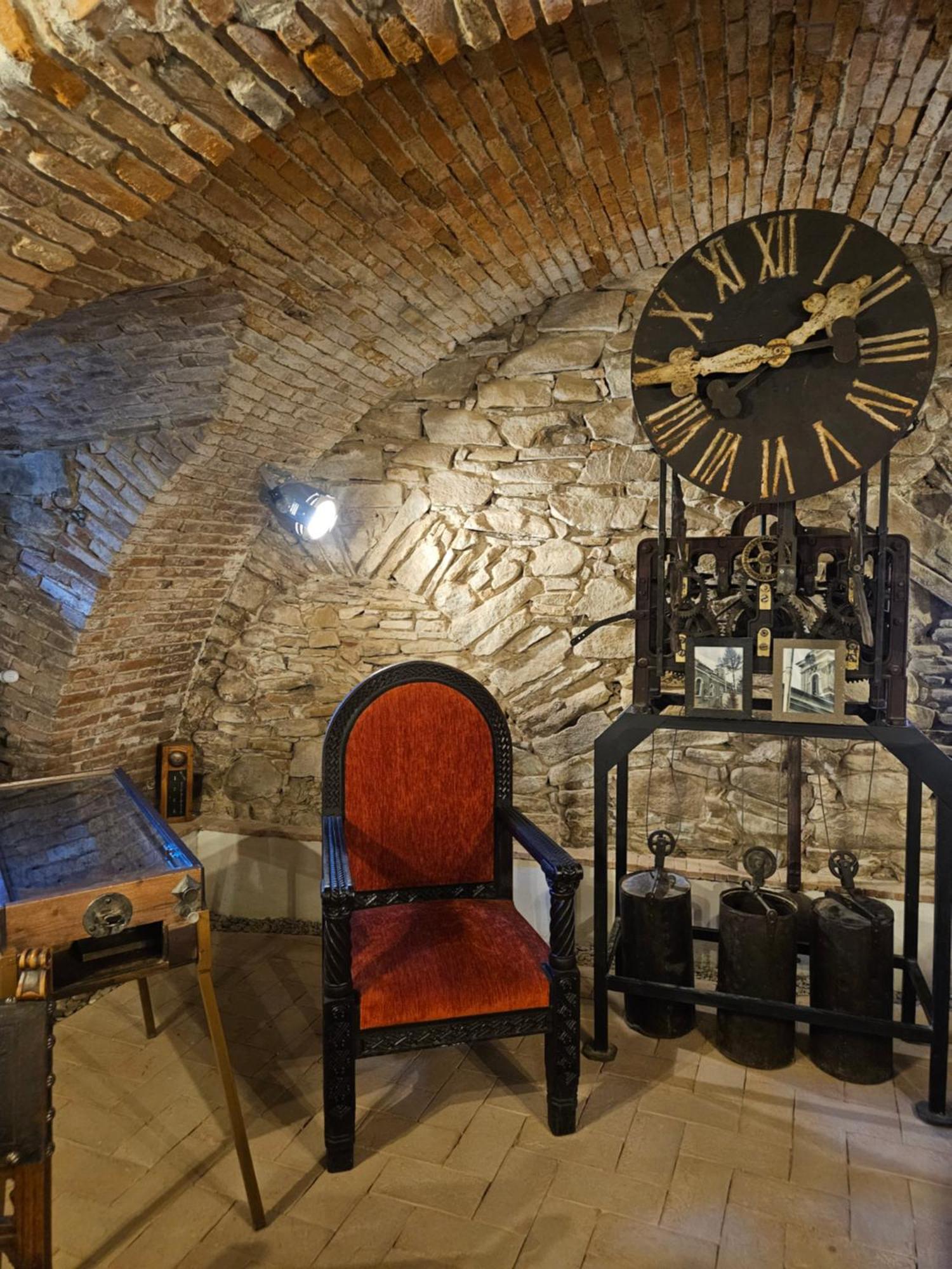 The Throne - M Museum Hotel Sighişoara Extérieur photo