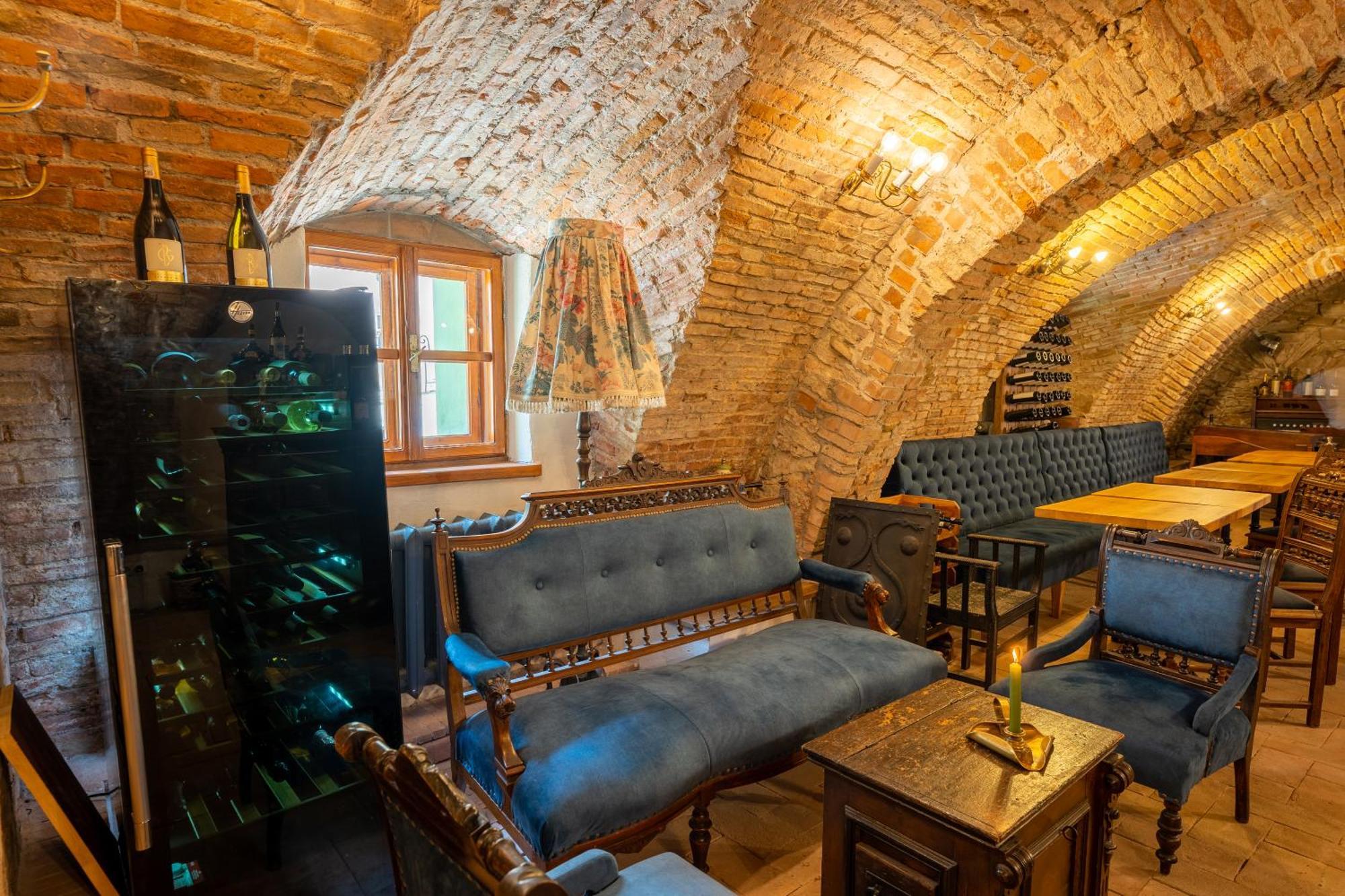 The Throne - M Museum Hotel Sighişoara Extérieur photo